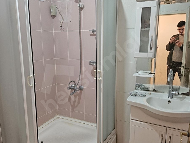 FİKİRLİ EMLAKTAN 3+1 GENİŞ, ÖN GÜNEY CEPHE ARA KAT SATILIK DAİRE - Görsel 3