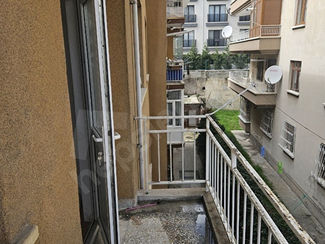 FİKİRLİ EMLAKTAN 3+1 GENİŞ, ÖN GÜNEY CEPHE ARA KAT SATILIK DAİRE - Görsel 12
