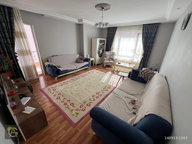 GÜNEŞ EMLAKTAN YAYLA CUMA PAZARI VE BANKALAR CADDESİ YAKINI 3+1