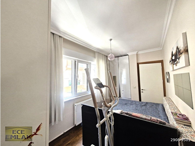 Kozyatağında Prestijli 2+1 Daire: Boş Teslim, Eşsiz Konum! - Görsel 24