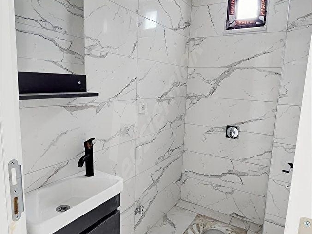 MABELDEN ŞEHİR MERKEZİNDE, MÜKEMMEL KONUMDA SATILIK 2+0 DAİRE - Görsel 12