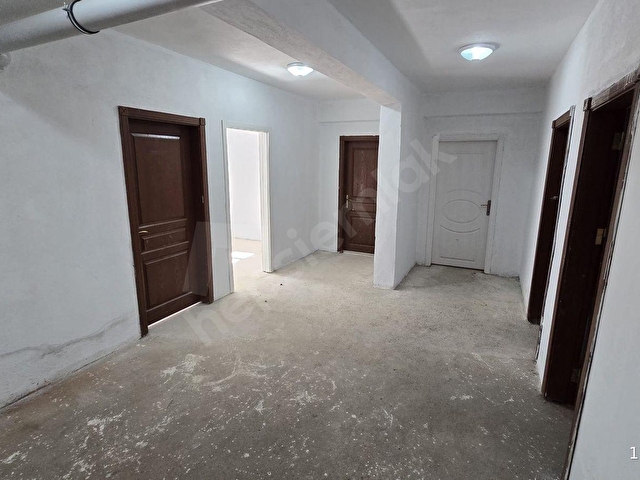 MABELDEN ŞEHİR MERKEZİNDE, MÜKEMMEL KONUMDA SATILIK 2+0 DAİRE - Görsel 25