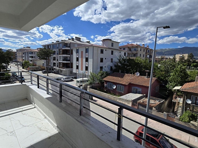 MABELDEN ŞEHİR MERKEZİNDE, MÜKEMMEL KONUMDA SATILIK 2+0 DAİRE - Görsel 17