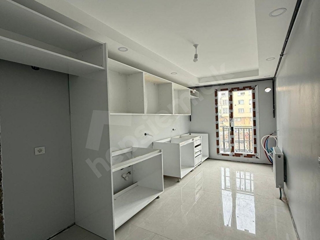 MERKEZ EMLAKTAN 2+1 ARA KAT ,ULAŞIMA YAKIN KİRALIK DAİRE ! - Görsel 2