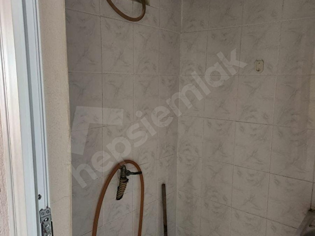 EROĞLUdan CENGİZ TOPEL OKUL CİVARI ESKİ DEVLET HASTANE ARKASI 3+1 SATILIK DAİRE - Görsel 12