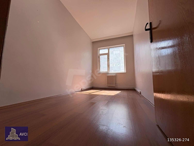 AVCIDAN BEYLİKDÜZÜ METROBÜSE 1 DK DAÇKA SİTESİ 3+1 150M2 NET - Görsel 6