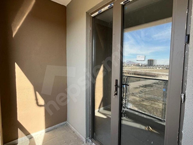 ÖZAKIN GAYRİMENKUL’DEN YENIŞEHİR MAHALLESİNDE SATILIK 3+1 SIFIR ARAKAT FIRSAT DAİRE - Görsel 25