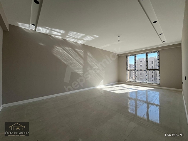 ÖZAKIN GAYRİMENKUL’DEN YENIŞEHİR MAHALLESİNDE SATILIK 3+1 SIFIR ARAKAT FIRSAT DAİRE