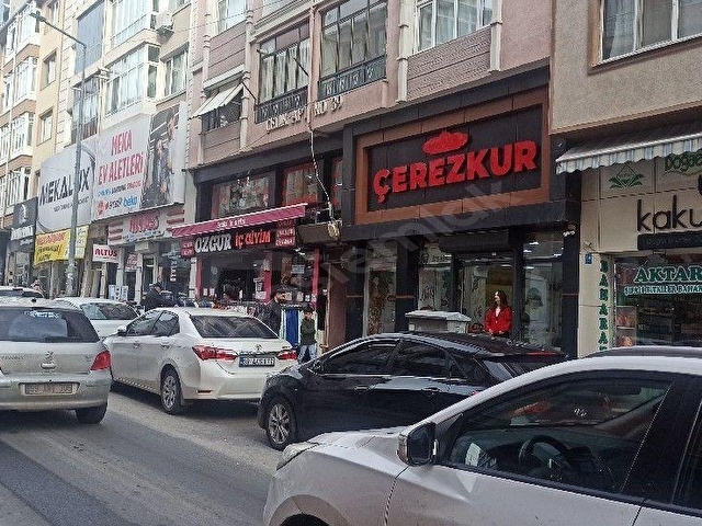 ÇORLU NUN  HAREKETLİ CADDESİNDE SATILIK İSKANLI  DÜKKAN