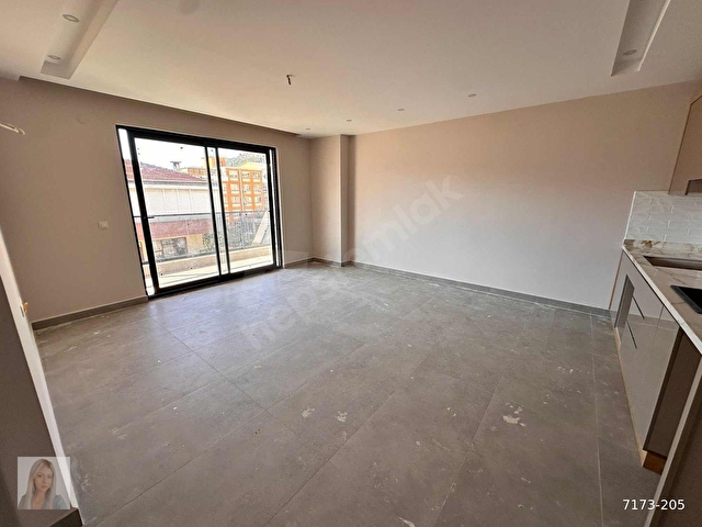 ALANYA MERKEZDE SIFIR BİNADA 1+1 GENİŞ KULLANIŞLI DAİRE - Görsel 5