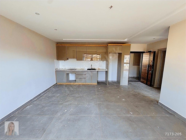 ALANYA MERKEZDE SIFIR BİNADA 1+1 GENİŞ KULLANIŞLI DAİRE - Görsel 4