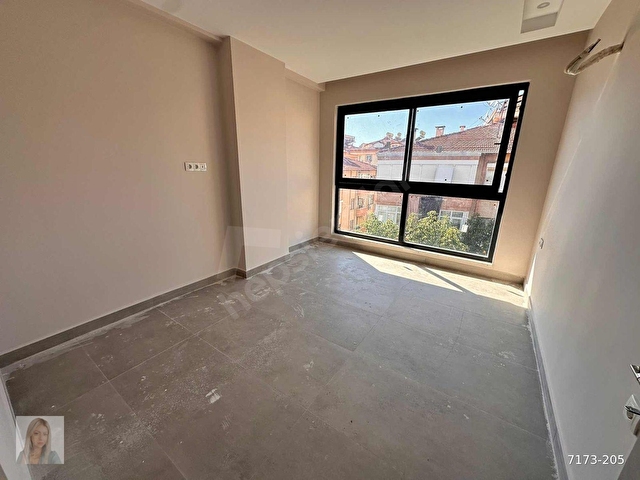 ALANYA MERKEZDE SIFIR BİNADA 1+1 GENİŞ KULLANIŞLI DAİRE - Görsel 7