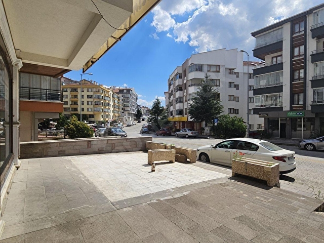 ETSDEN CADDE ÜZERİ / AÇIK CEPHELİ 140 M2 DÜKKAN - Görsel 20
