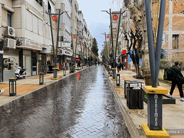 ACİL MENEMEN MERKEZDE LİSE YOLUNDA 3+1 DAİRE ÇOK UYGUN - Görsel 3