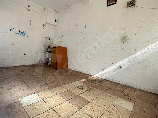 Hocahasanda Köşe Konum | Çift Cephe Depolu Kiralık Dükkan - Görsel 5