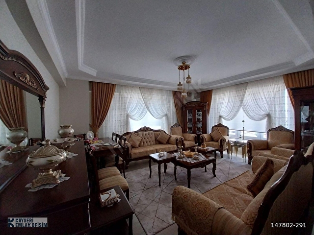 GÜLÜK MAHALLESİNDE 3+1 GENİŞ KİRALIK DAİRE - Görsel 3
