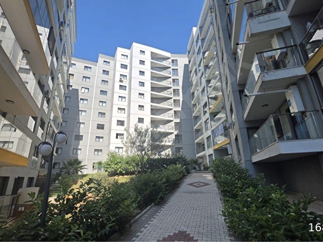 Çanakkale Caddesi’ne yürüme mesafesinde site içi havuz cephe 2 + 1 - Görsel 18