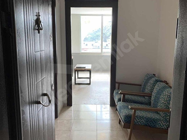 AKSU ALANYA ANAYOLU ÜZERİ MİR PLAZADA SATILIK OFİS