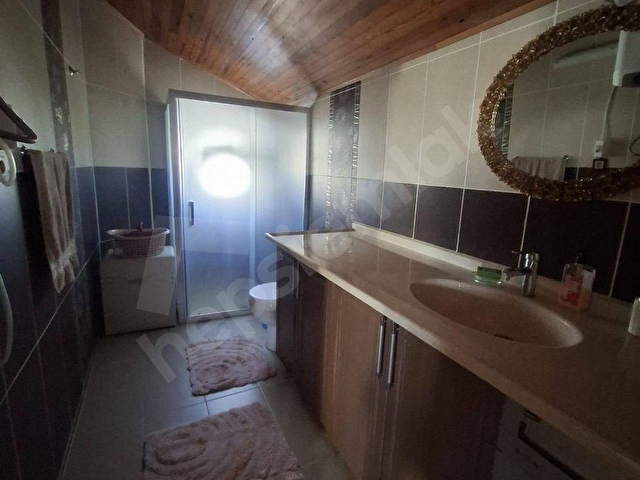 BURÇİN EMLAKTANÇAMLIK TA KİRALIK EŞYAL IKALORİFERLİ DAİRE - Görsel 9