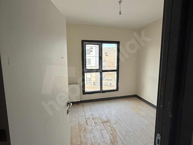 GÜÇ EMLAKTAN YENİ BATIKENT TOKİLER DE KİRALIK 3+1 DAİRE - Görsel 9