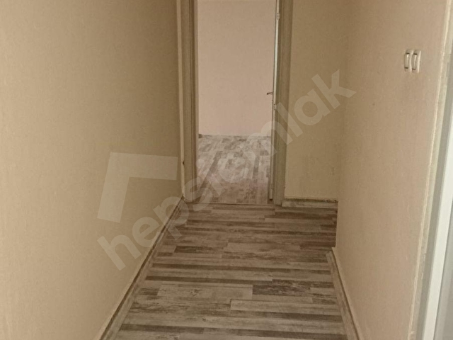 FİNİKE ŞEHİR MERKEZİNDE GENİŞ SATILIK 2+1 DAİRE - Görsel 8