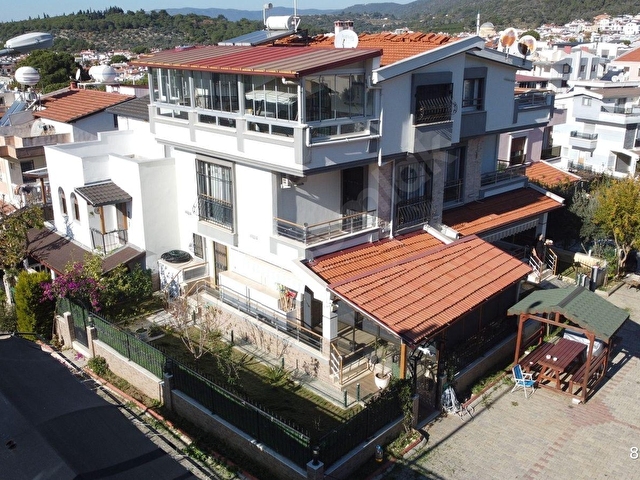 İzmir Özderede Deniz Tarafında | 3+1 Bahçeli Köşe Satılık Villa - Görsel 2