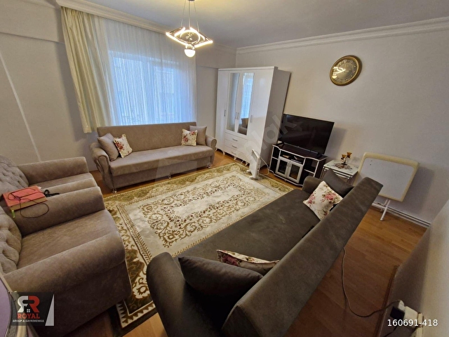 KAFKASLARDA GENİŞ M² CEPHELER AÇIK ALTI DAİRE KÖK TAPU !