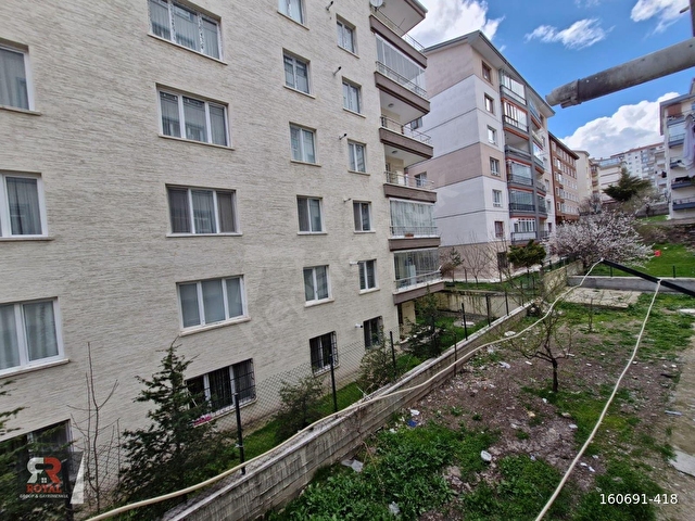 KAFKASLARDA GENİŞ M² CEPHELER AÇIK ALTI DAİRE KÖK TAPU ! - Görsel 11