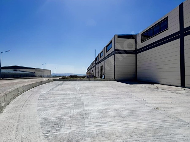 HURDACILAR YENİ TOKİDE 100 KW ENERJİLİ 600M2 KİRALIK DÜKKAN - Görsel 3