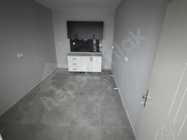 HURDACILAR YENİ TOKİDE 100 KW ENERJİLİ 600M2 KİRALIK DÜKKAN - Görsel 15