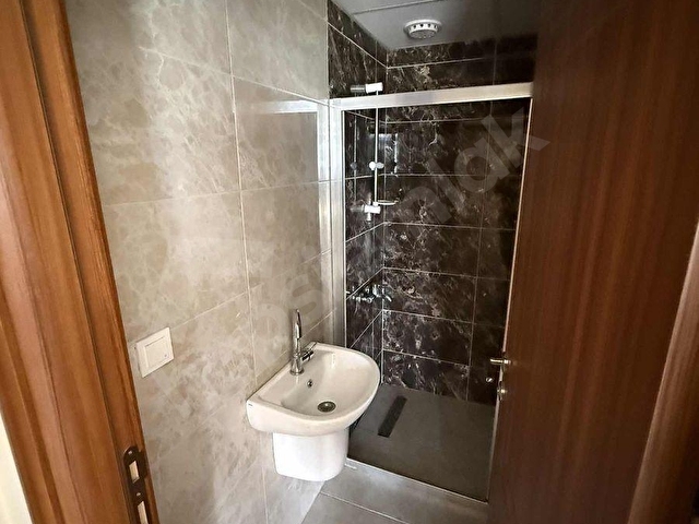 ÖZGÜNDEN 71 EVLER MAH. MÜKEMMEL KONUM ARAKAT 3+1 DAİRE - Görsel 22