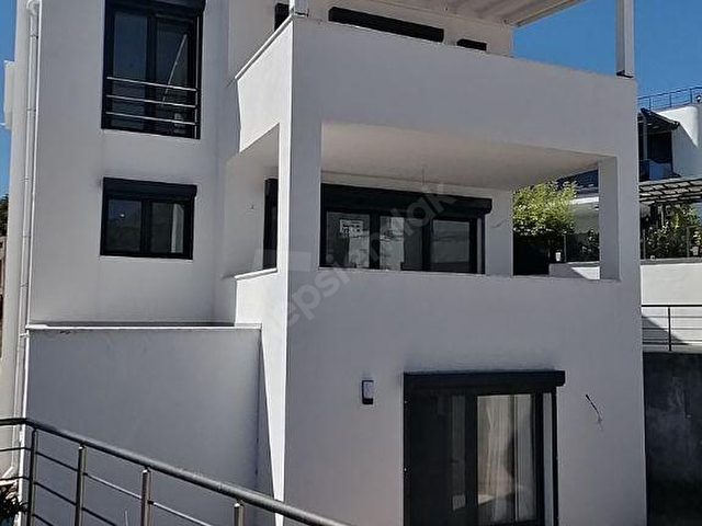 Bodrum Akyarlar Da Satilik Tripleks Villa 5343 7473 Hurriyet Emlak