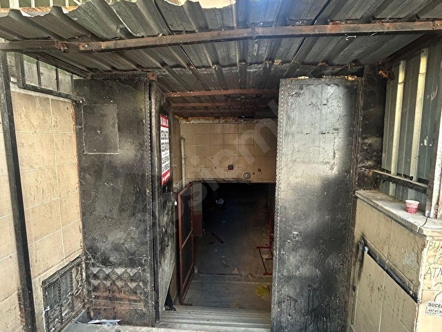 İşinize Uygun! 240 m² Kullanım Alanlı, Merkezi Konumlu Depo / Atölye - Görsel 4