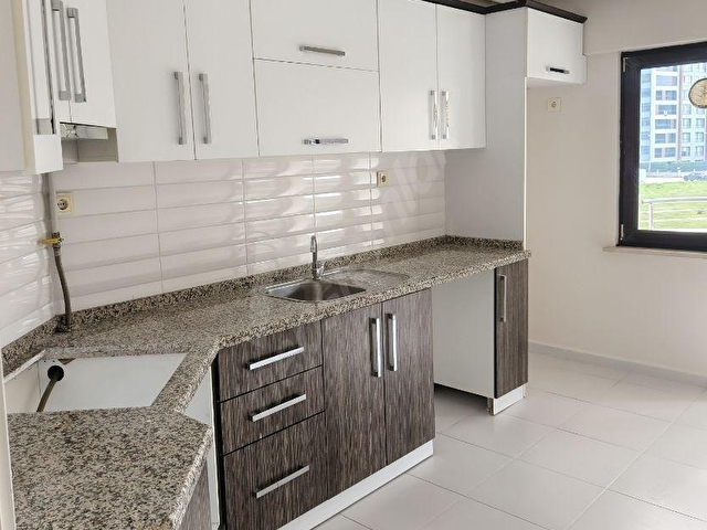 23 NİSAN MH. 40.000.TL SİTE İÇİNDE 156M2 ARA KAT 3+1 KİRALIK DA - Görsel 22