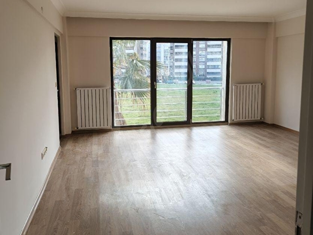 23 NİSAN MH. 40.000.TL SİTE İÇİNDE 156M2 ARA KAT 3+1 KİRALIK DA - Görsel 17