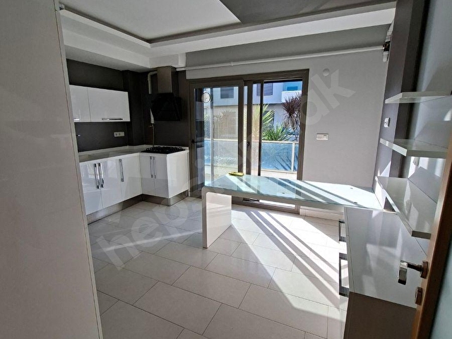 İZMAX-4 DEN  SİTE  İÇİ YÜZME HAVUZLU  MODERN LÜX ÇİFT BANYO - Görsel 21