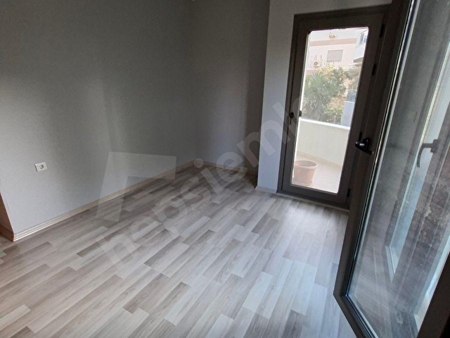 İZMAX-4 DEN  SİTE  İÇİ YÜZME HAVUZLU  MODERN LÜX ÇİFT BANYO - Görsel 12