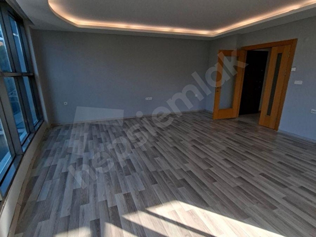 İZMAX-4 DEN  SİTE  İÇİ YÜZME HAVUZLU  MODERN LÜX ÇİFT BANYO - Görsel 3