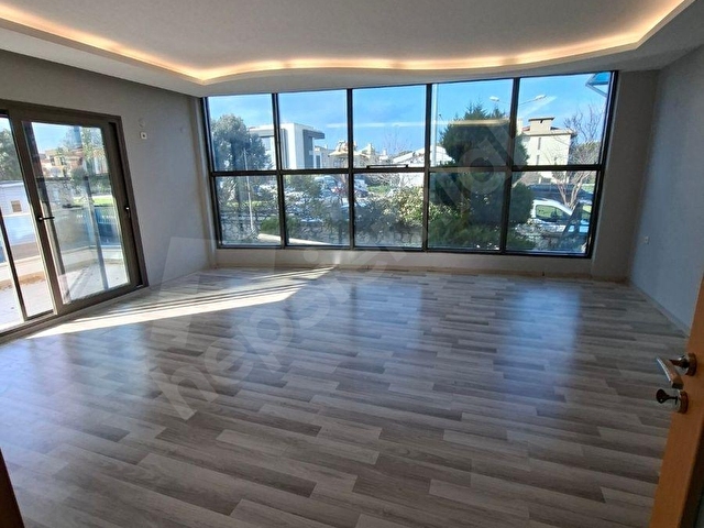İZMAX-4 DEN  SİTE  İÇİ YÜZME HAVUZLU  MODERN LÜX ÇİFT BANYO - Görsel 6