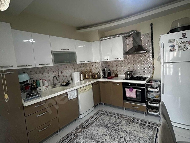 PAPATYA CADDESİNİN MERKEZİNDE SATILIK 3+1 KAİSERDE - Görsel 3