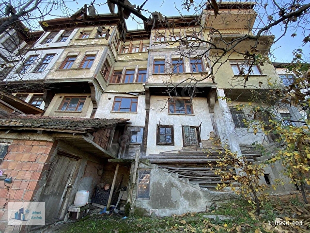KASTAMONU MUHTEŞEM MANZARALI 4 KATLI 2 ADET BAHÇELİ TARİHİ KONAK - Görsel 2
