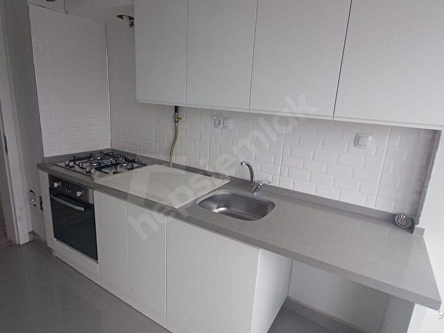 BARTIN OKULAK MAH.2+1 İÇİ YENİ YAPILI GENİŞ  ARA KAT DAİRE