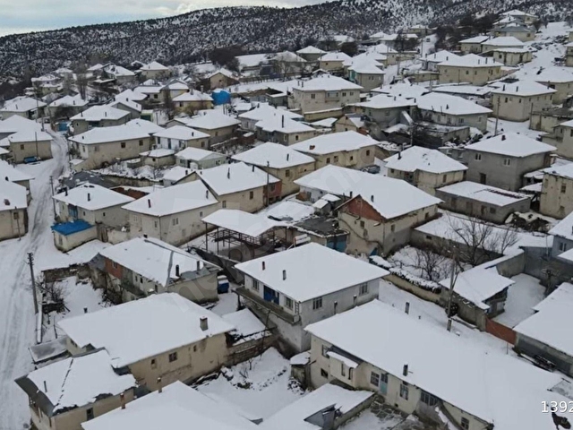 ISPARTA YALVAÇDA SATILIK 4.5 DÖNÜM TARLA - Görsel 9