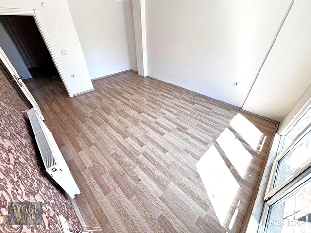 AYGÜLDEN AKÇAYDA KAÇMAZ FIRSAT❗ ÇİFT ÖN CEPHE ARA KAT ASANSÖRLÜ DOĞALGAZLI 2+1 ACİLL SATILIK DAİRE - Görsel 13
