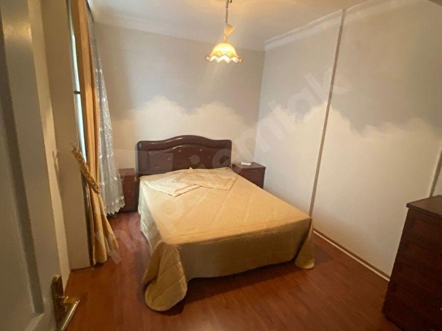 MERTERDE GENİŞ SALONLU FERAH KİRALIK 3+1 DAİRE - Görsel 12