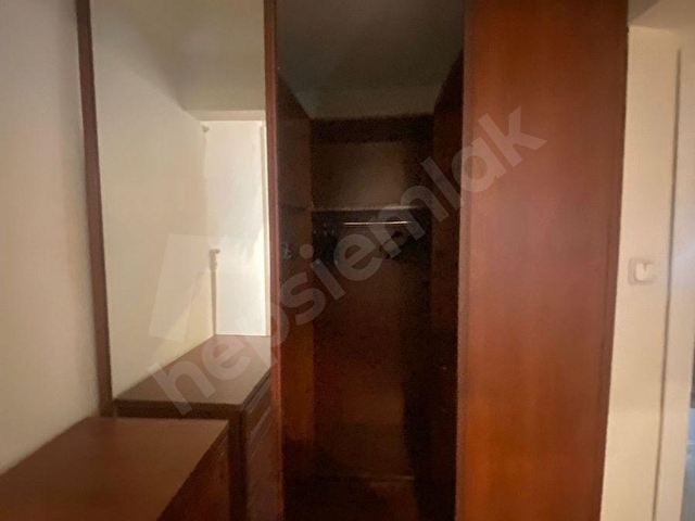 MERTERDE GENİŞ SALONLU FERAH KİRALIK 3+1 DAİRE - Görsel 11