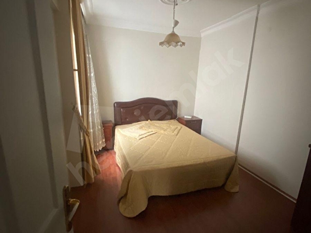 MERTERDE GENİŞ SALONLU FERAH KİRALIK 3+1 DAİRE - Görsel 9