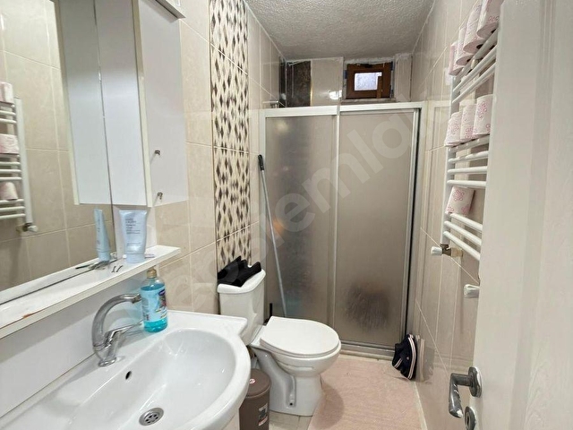 GÜLTEPEDE 1+1 SATILIK 60 m2 EŞYALI KİRACILI DAİRE - Görsel 10