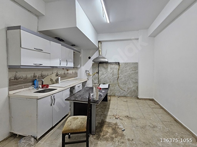 ESENYURT YEŞİLKENT MH ÇOK AMAÇLI KULLANIMA UYGUN 1350 M2 İŞ YERİ - Görsel 17