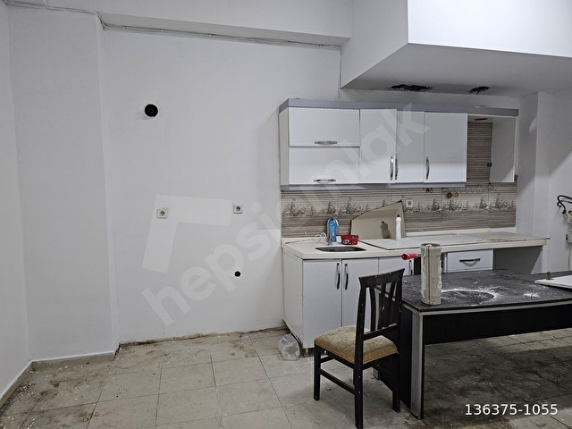 ESENYURT YEŞİLKENT MH ÇOK AMAÇLI KULLANIMA UYGUN 1350 M2 İŞ YERİ - Görsel 16